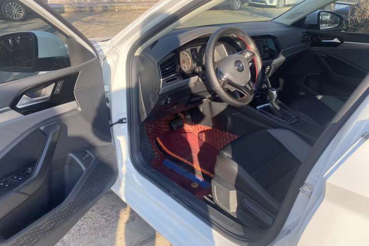 Used Volkswagen Sagitar 2019 200TSI DSG Comfort Version China VI Standard Interior 6