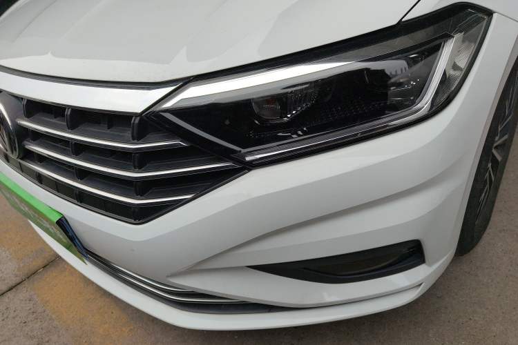 Used Volkswagen Sagitar 2019 200TSI Manual Comfort Version China VI Standard Left Front Headlight