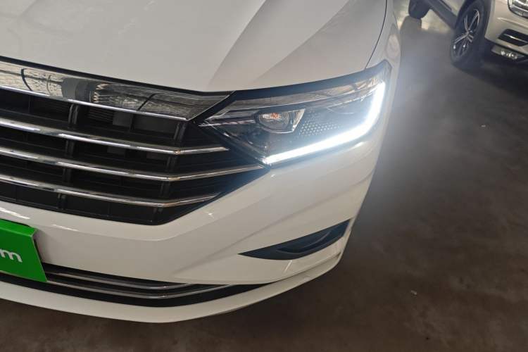 Used Volkswagen Sagitar 2019 200TSI DSG Comfort Version China VI Standard Left Front Headlight
