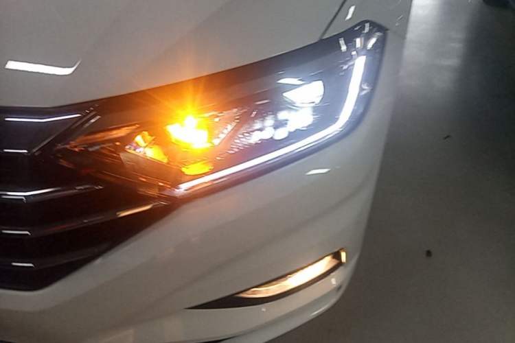 Used Volkswagen Sagitar 2019 280TSI DSG Comfort Version China VI Standard Left Front Headlight