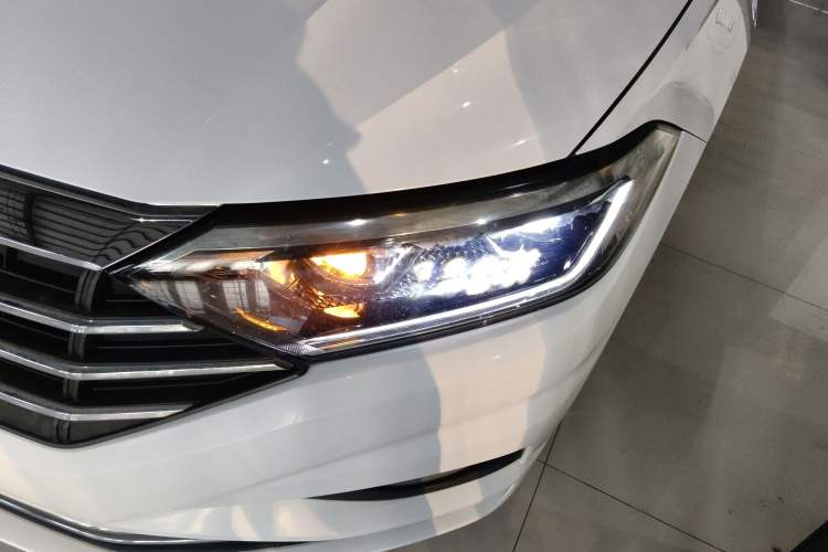 Used Volkswagen Sagitar 2019 280TSI DSG Comfort Version China VI Standard Left Front Headlight