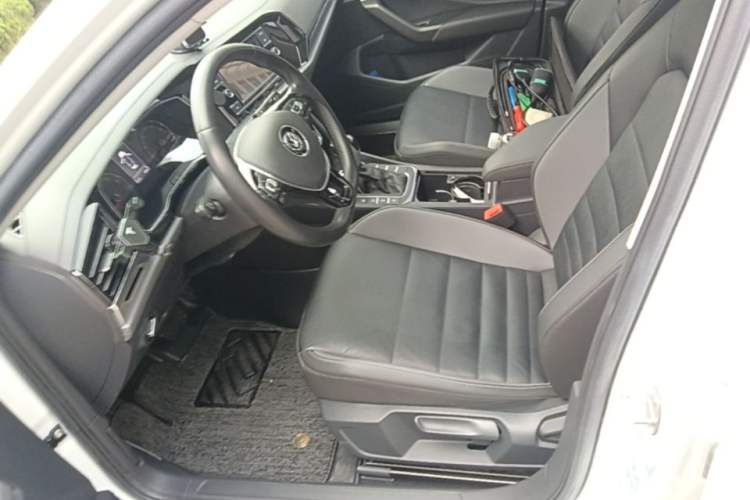 Used Volkswagen Sagitar 2019 200TSI DSG Comfort Version China VI Standard Left Front Seat