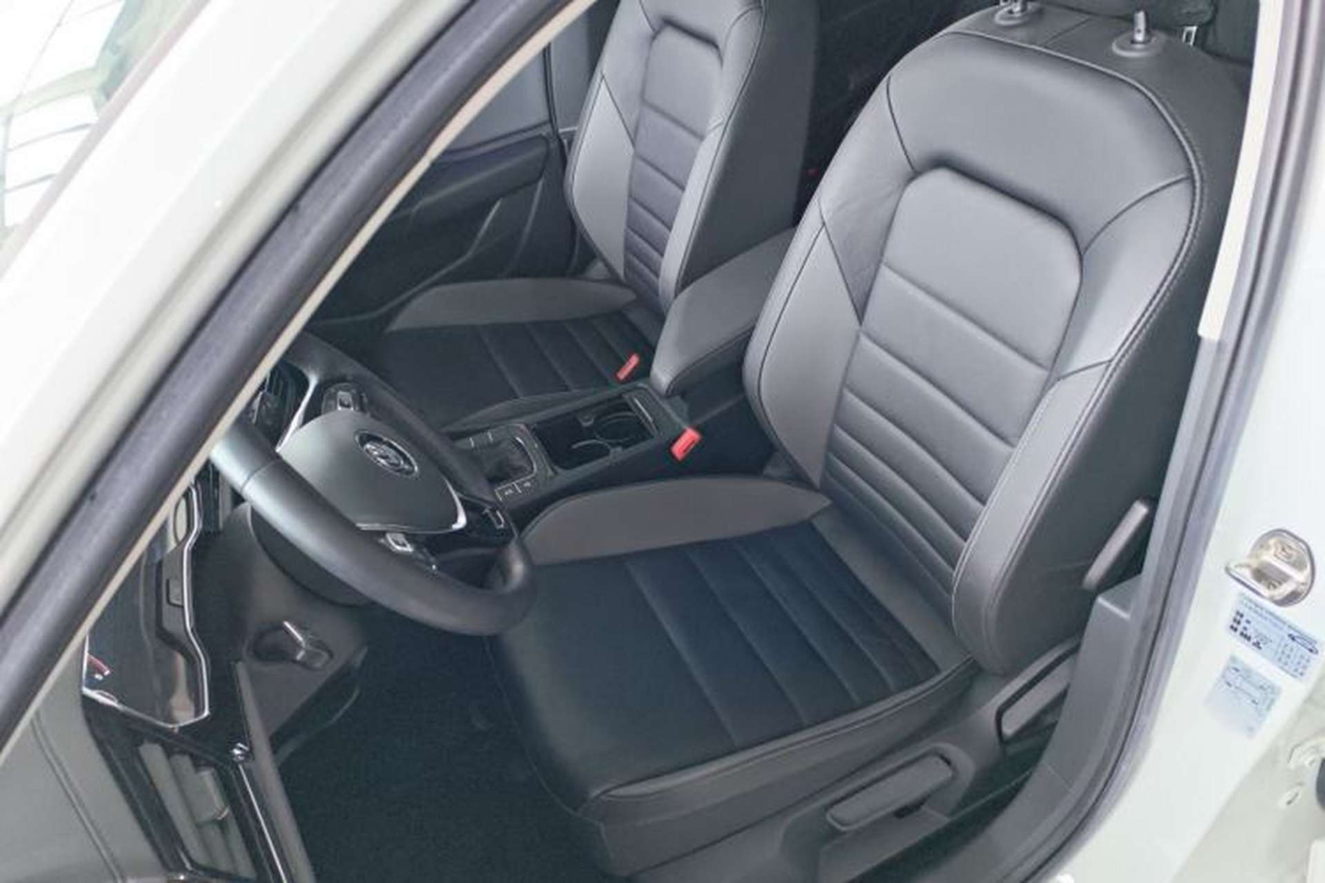 Used Volkswagen Sagitar 2019 200TSI DSG Comfort Version China VI Standard Left Front Seat