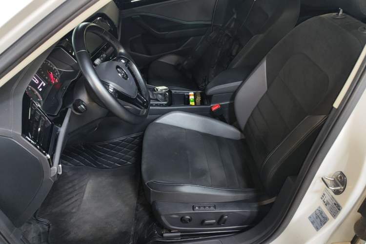 Used Volkswagen Sagitar 2019 280TSI DSG Luxury Version China VI Standard Left Front Seat