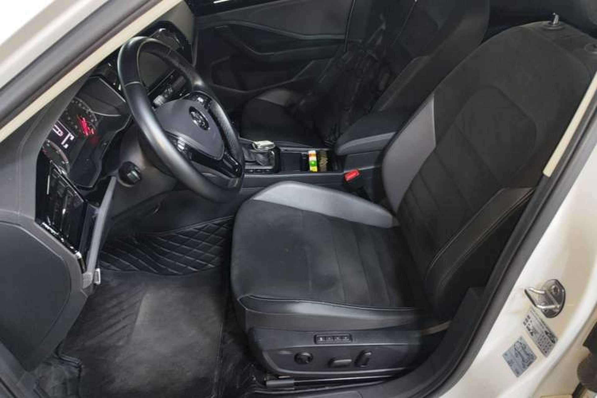 Used Volkswagen Sagitar 2019 280TSI DSG Luxury Version China VI Standard Left Front Seat