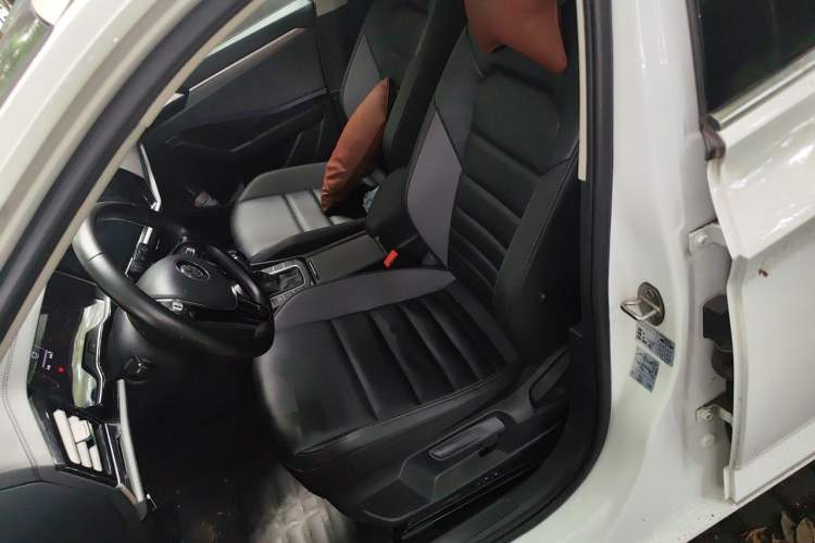 Used Volkswagen Sagitar 2019 280TSI DSG Comfort Version China VI Standard Left Front Seat