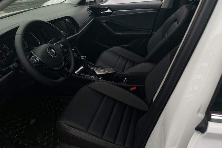 Used Volkswagen Sagitar 2019 200TSI DSG Comfort Version China VI Standard Left Front Seat