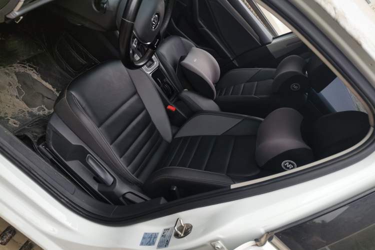 Used Volkswagen Sagitar 2019 200TSI DSG Comfort Version China VI Standard Left Front Seat