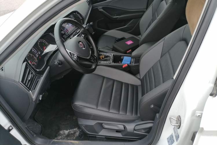 Used Volkswagen Sagitar 2019 280TSI DSG Comfort Version China VI Standard Left Front Seat