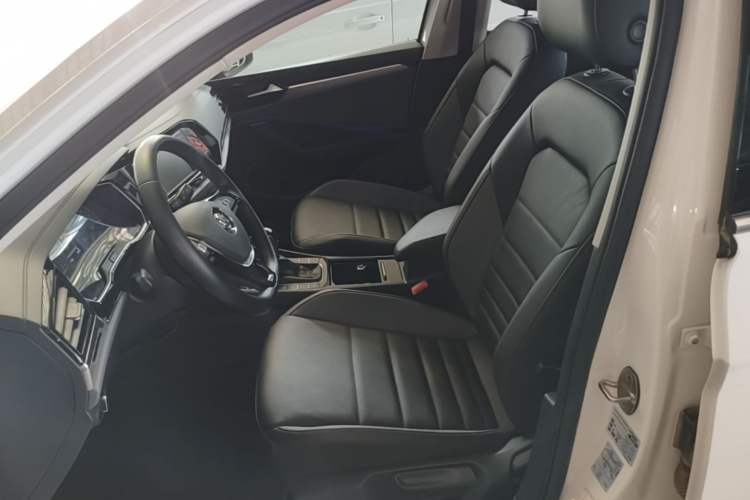 Used Volkswagen Sagitar 2019 280TSI DSG Comfort Version China VI Standard Left Front Seat