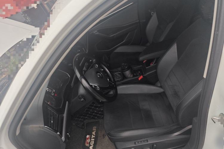 Used Volkswagen Sagitar 2019 280TSI DSG Luxury Model China V Emission Standard Left Front Seat