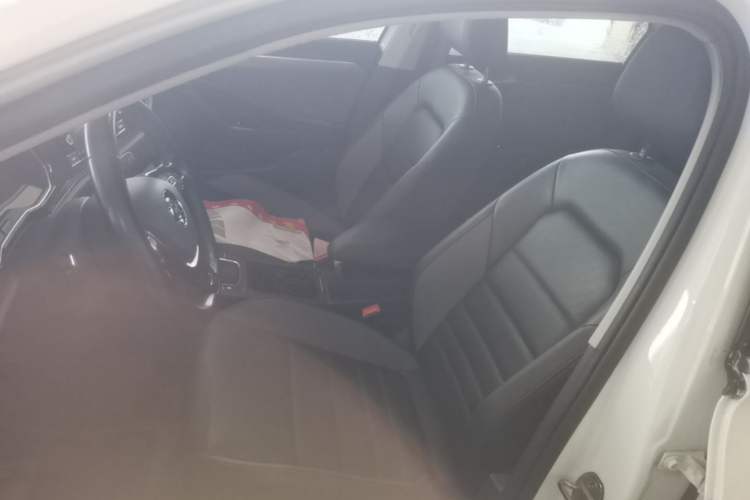 Used Volkswagen Sagitar 2019 200TSI DSG Comfort Version China VI Standard Left Front Seat