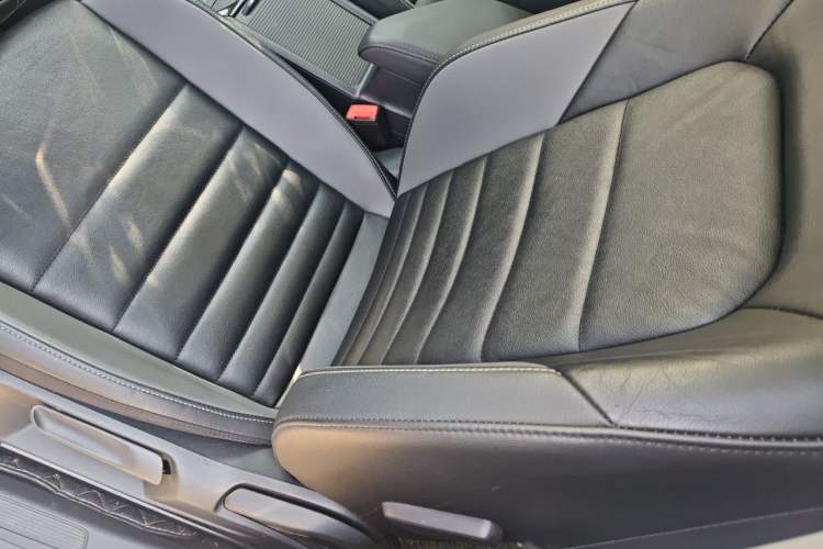 Used Volkswagen Sagitar 2019 200TSI DSG Comfort Version China VI Standard Left Front Seat