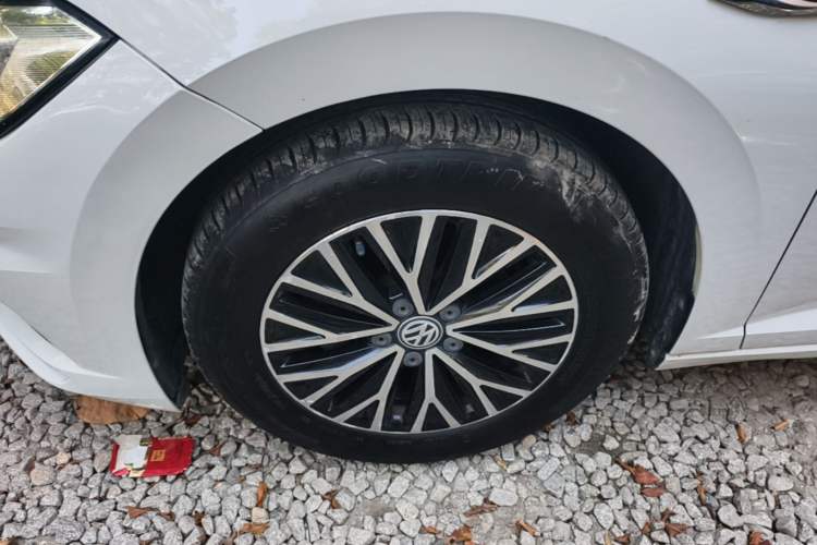 Used Volkswagen Sagitar 2019 280TSI DSG Comfort Version China VI Standard Left Front Wheel Hub