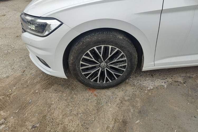 Used Volkswagen Sagitar 2019 200TSI DSG Comfort Version China VI Standard Left Front Wheel Hub
