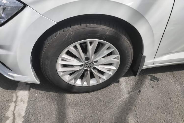 Used Volkswagen Sagitar 2019 200TSI DSG Fashion Edition China VI Standard Left Front Wheel Hub