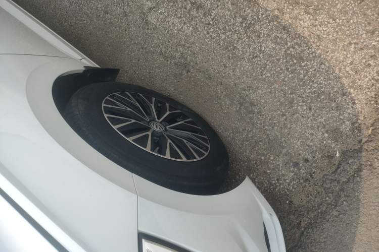 Used Volkswagen Sagitar 2019 200TSI DSG Comfort Version China VI Standard Left Front Wheel Hub