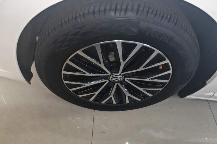 Used Volkswagen Sagitar 2019 280TSI DSG Comfort Version China V Standard Left Front Wheel Hub