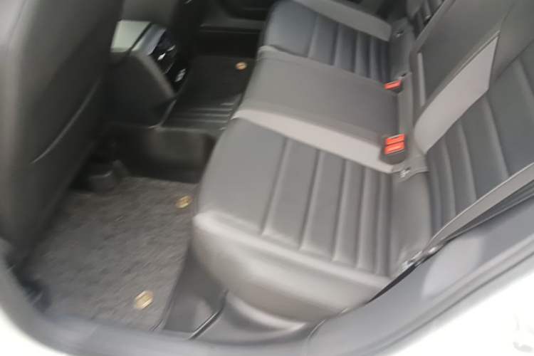 Used Volkswagen Sagitar 2019 200TSI DSG Comfort Version China VI Standard Left Rear Seat