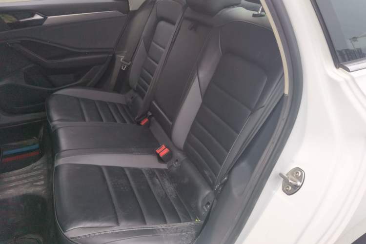 Used Volkswagen Sagitar 2019 280TSI DSG Comfort Version China VI Standard Left Rear Seat