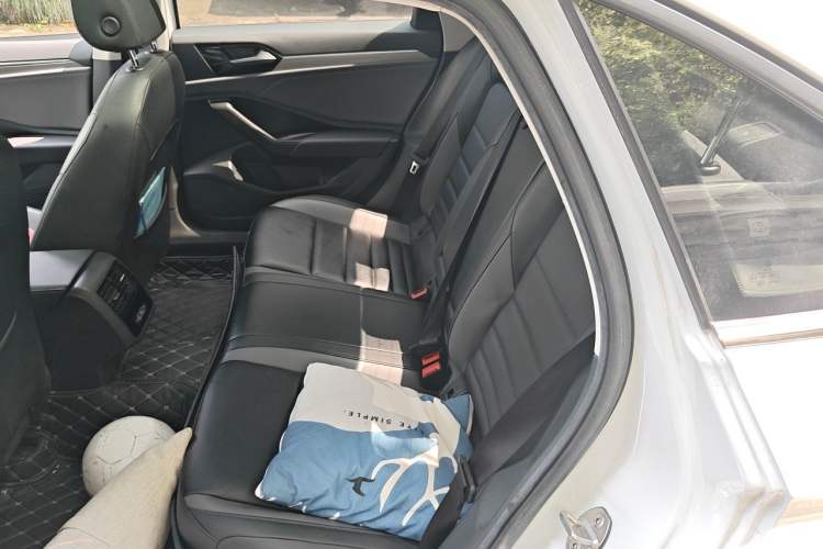Used Volkswagen Sagitar 2019 280TSI DSG Comfort Version China VI Standard Left Rear Seat