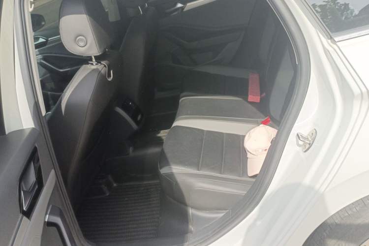 Used Volkswagen Sagitar 2019 280TSI DSG Comfort Version China VI Standard Left Rear Seat