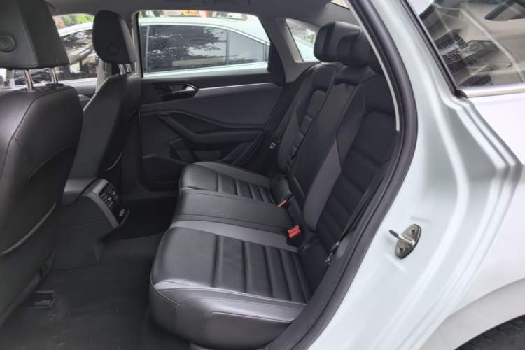 Used Volkswagen Sagitar 2019 200TSI DSG Comfort Version China VI Standard Left Rear Seat