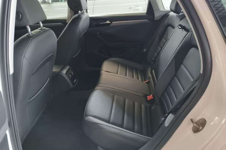 Used Volkswagen Sagitar 2019 280TSI DSG Comfort Version China VI Standard Left Rear Seat