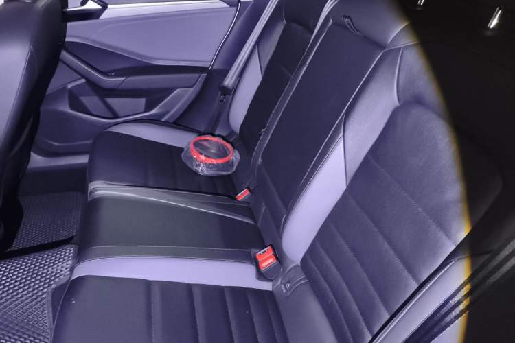Used Volkswagen Sagitar 2019 280TSI DSG Comfort Version China VI Standard Left Rear Seat