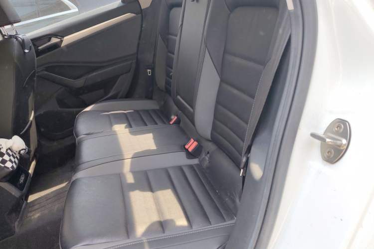 Used Volkswagen Sagitar 2019 200TSI DSG Comfort Version China VI Standard Left Rear Seat