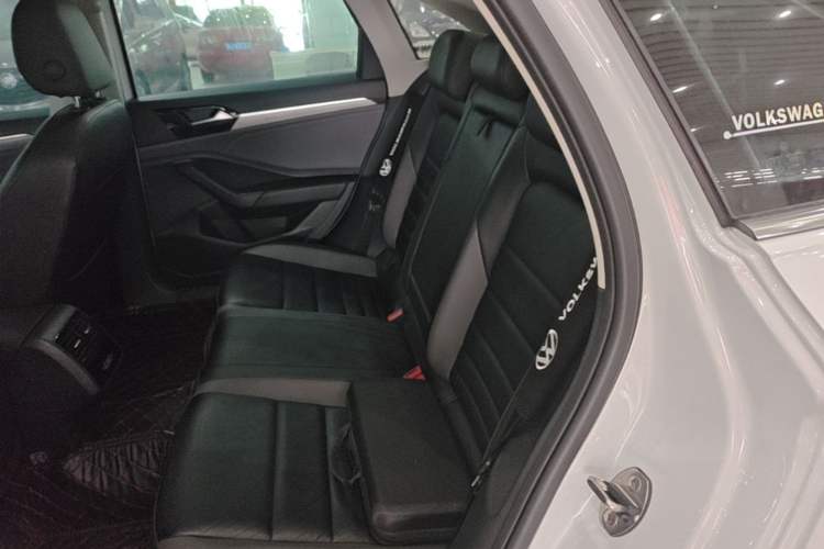 Used Volkswagen Sagitar 2019 200TSI DSG Comfort Version China VI Standard Left Rear Seat