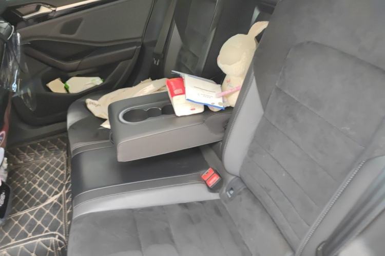 Used Volkswagen Sagitar 2019 280TSI DSG Luxury Version China VI Standard Left Rear Seat