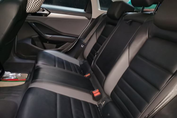 Used Volkswagen Sagitar 2019 280TSI DSG Comfort Version China V Standard Left Rear Seat
