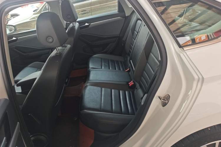 Used Volkswagen Sagitar 2019 280TSI DSG Comfort Version China VI Standard Left Rear Seat