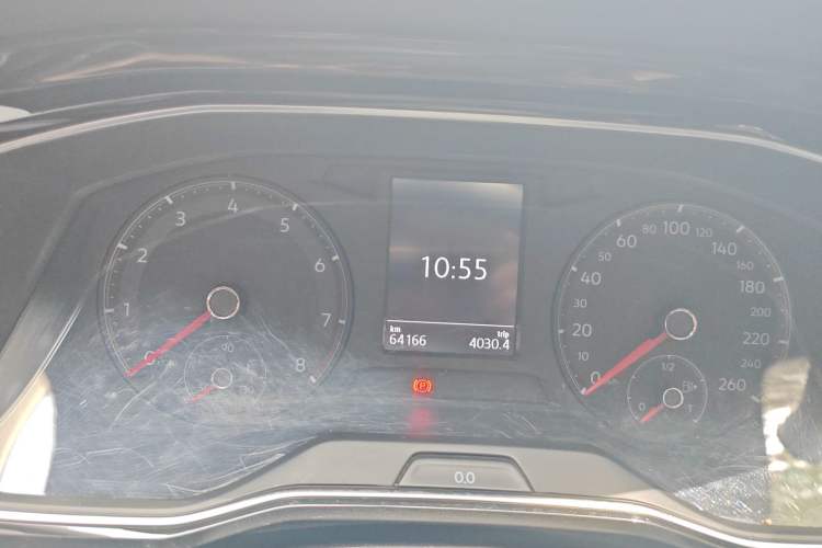 Used Volkswagen Sagitar 2019 200TSI DSG Comfort Version China VI Standard Odometer Close Up