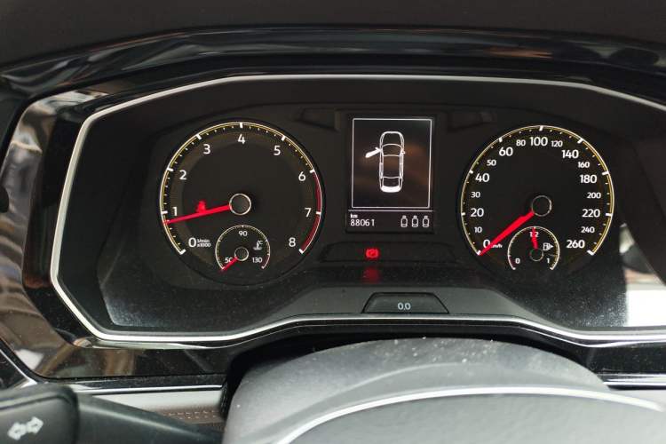 Used Volkswagen Sagitar 2019 280TSI DSG Comfort Version China VI Standard Odometer Close Up