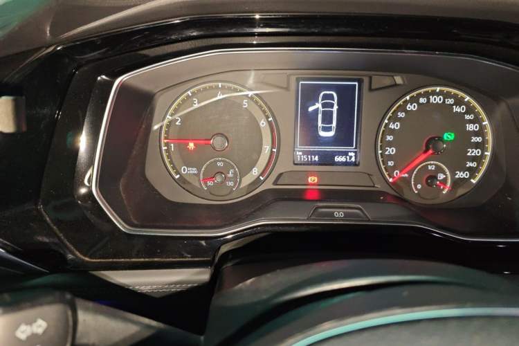 Used Volkswagen Sagitar 2019 280TSI DSG Comfort Version China VI Standard Odometer Close Up