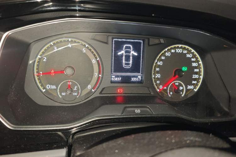 Used Volkswagen Sagitar 2019 200TSI DSG Comfort Version China VI Standard Odometer Close Up