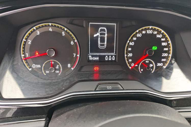 Used Volkswagen Sagitar 2019 200TSI DSG Comfort Version China VI Standard Odometer Close Up
