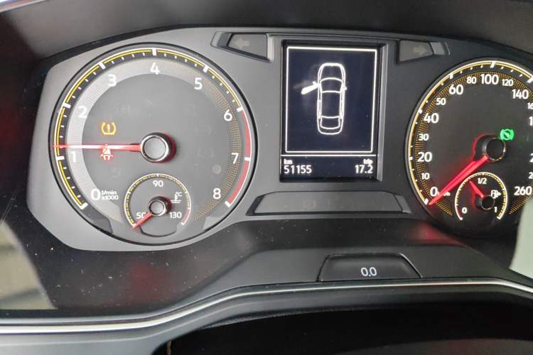 Used Volkswagen Sagitar 2019 200TSI DSG Fashion Edition China VI Standard Odometer Close Up