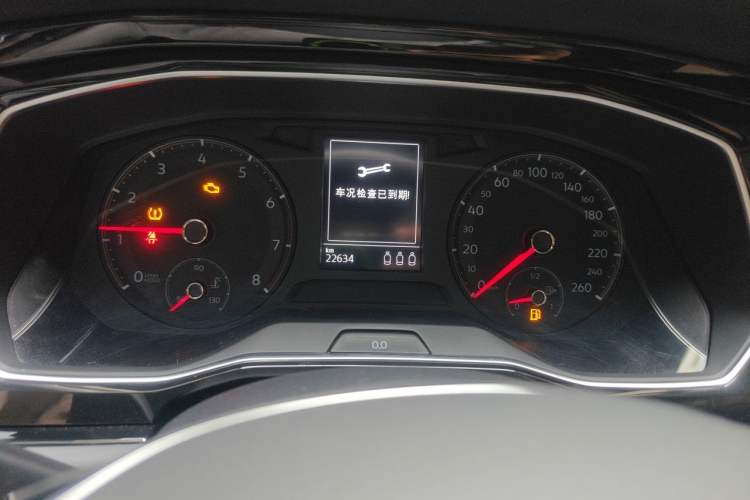 Used Volkswagen Sagitar 2019 200TSI DSG Comfort Version China VI Standard Odometer Close Up