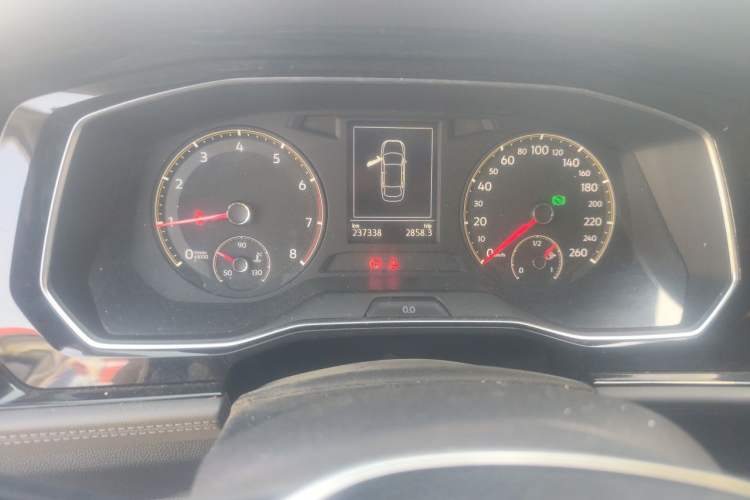 Used Volkswagen Sagitar 2019 200TSI DSG Comfort Version China VI Standard Odometer Close Up