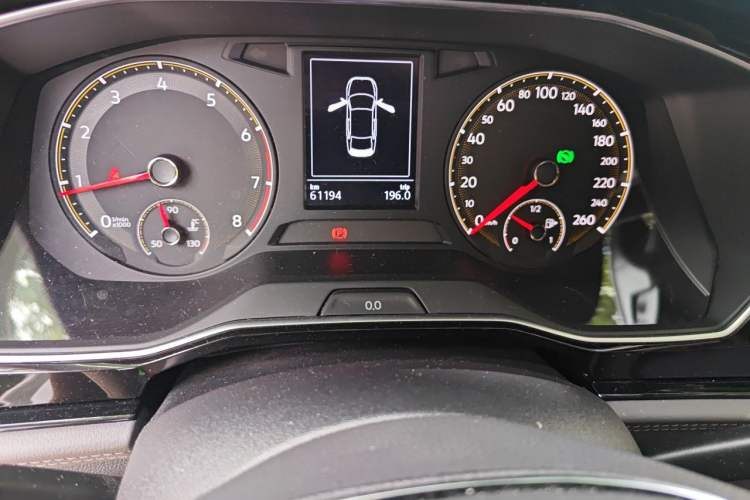 Used Volkswagen Sagitar 2019 200TSI DSG Comfort Version China VI Standard Odometer Close Up