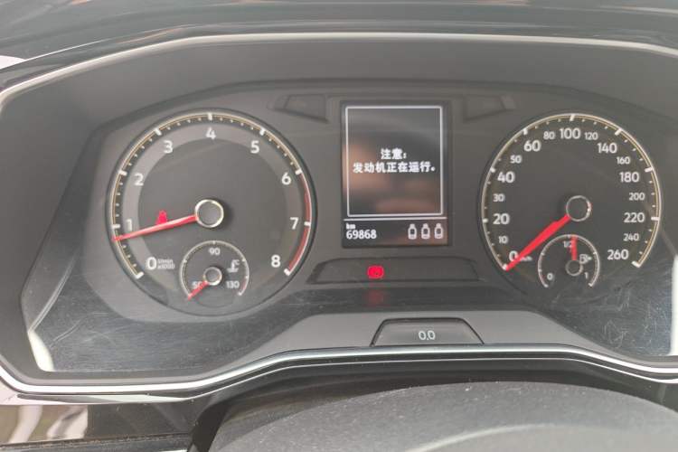 Used Volkswagen Sagitar 2019 200TSI Manual Comfort Version China VI Standard Odometer Close Up