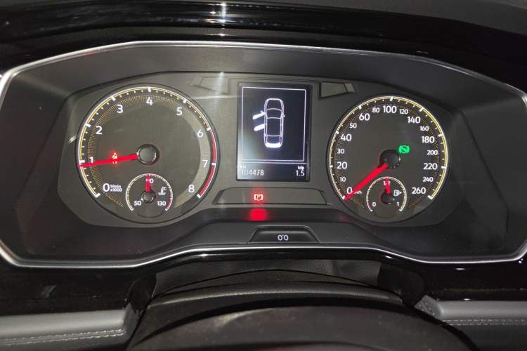 Used Volkswagen Sagitar 2019 280TSI DSG Comfort Version China VI Standard Odometer Close Up
