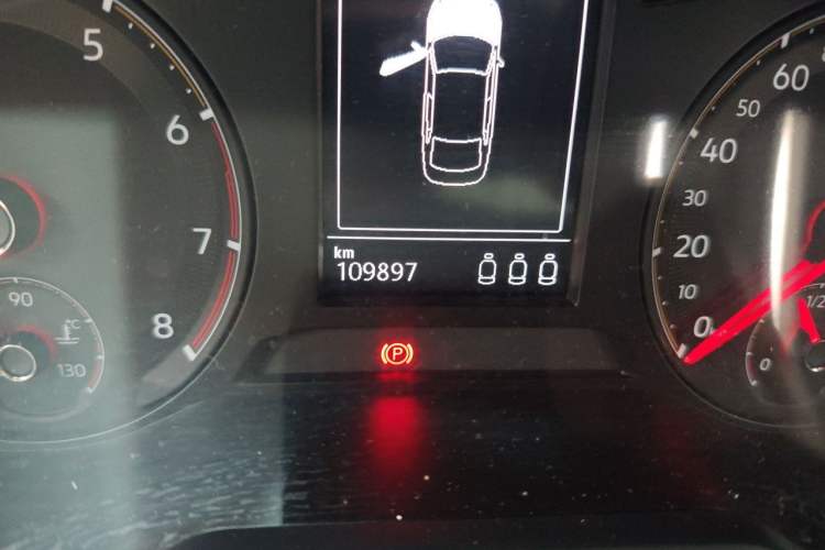 Used Volkswagen Sagitar 2019 280TSI DSG Comfort Version China VI Standard Odometer Close Up
