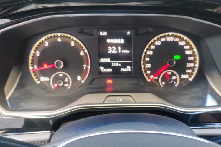 Used Volkswagen Sagitar 2019 280TSI DSG Comfort Version China VI Standard Odometer Close Up