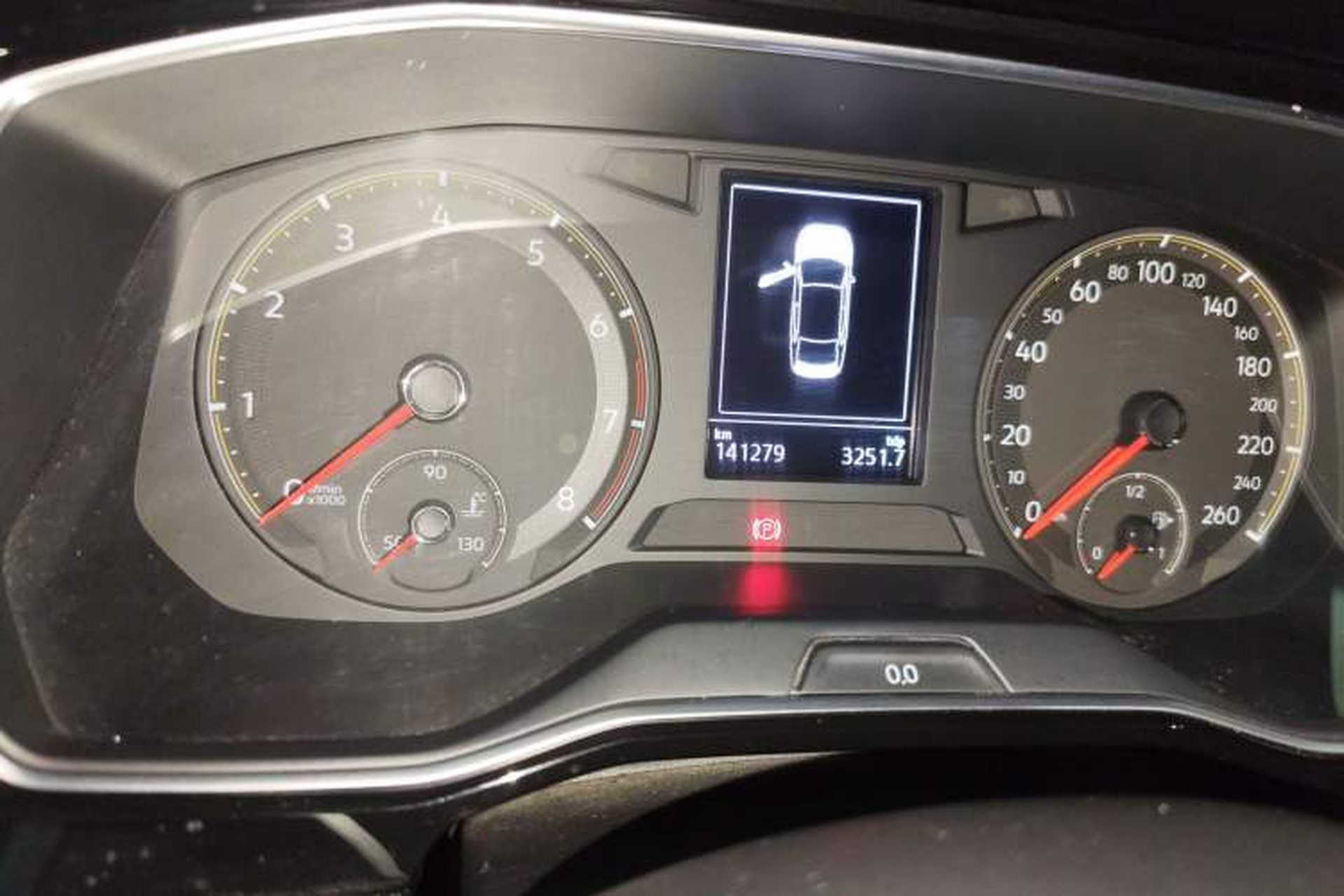 Used Volkswagen Sagitar 2019 280TSI DSG Comfort Version China VI Standard Odometer Close Up