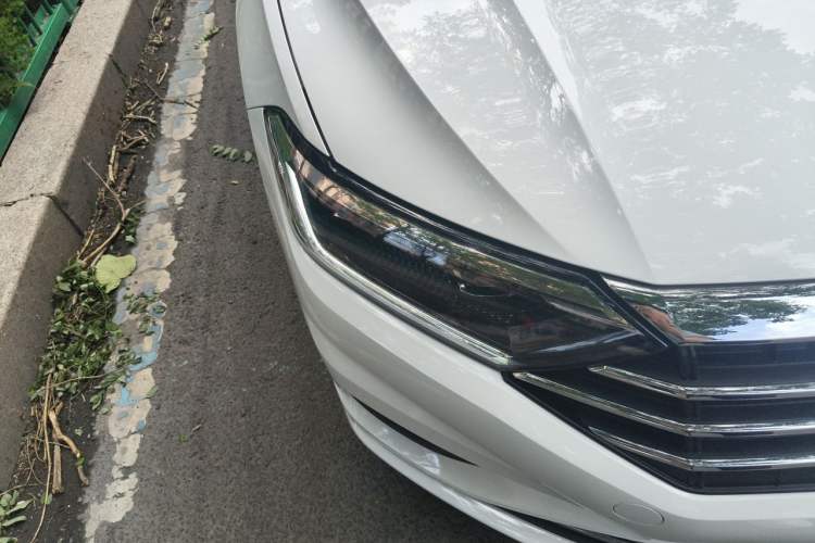 Used Volkswagen Sagitar 2019 280TSI DSG Comfort Version China VI Standard Right Front Headlight