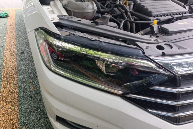 Used Volkswagen Sagitar 2019 280TSI DSG Comfort Version China VI Standard Right Front Headlight